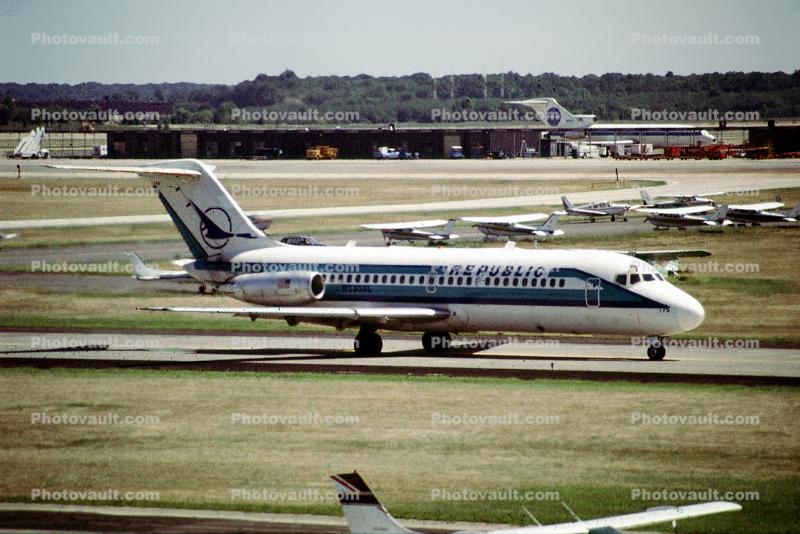 N3308L, Douglas DC-9-14, JT8D, JT8D-7B