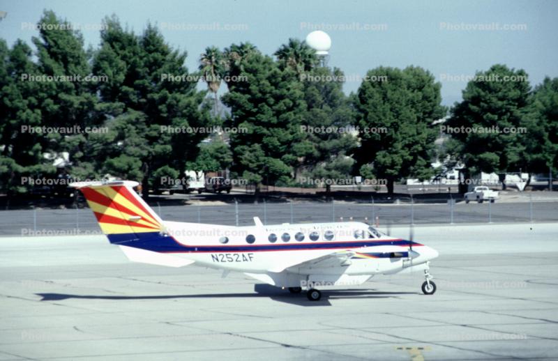 N252AF, Arizona Airways, Beech B200 King Air (BE.1300), PT6A