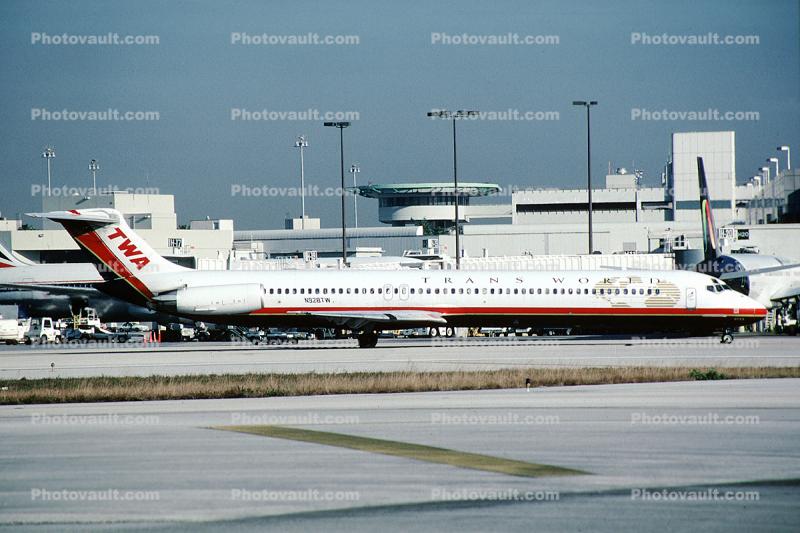 N928TW, McDonnell Douglas MD-81, Trans World Airlines, JT8D-217, JT8D