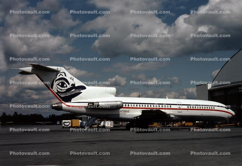 N798AS, Paine Field, Boeing 727-90C