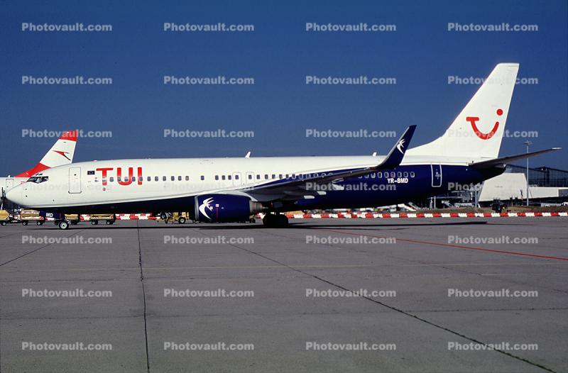 YR-BMD, TUI Airlines Nederland, Boeing 737-85F, 737-800 series