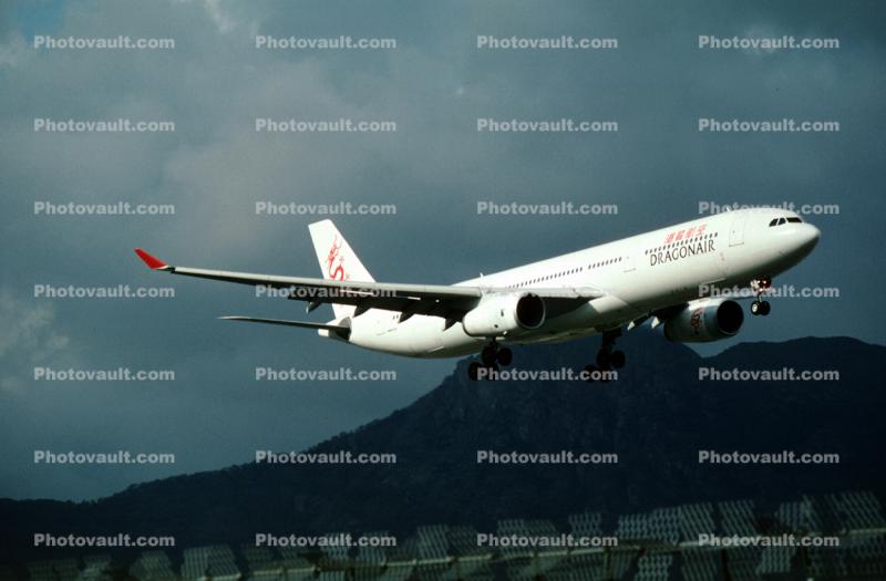 VR-HYA, Airbus A330-300, Landing, 1997