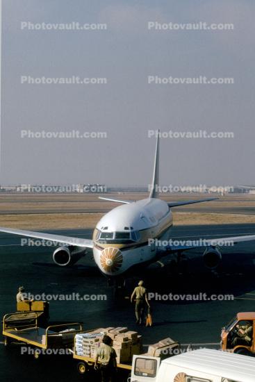 Air Cal Boeing 737-200, Sun Nose