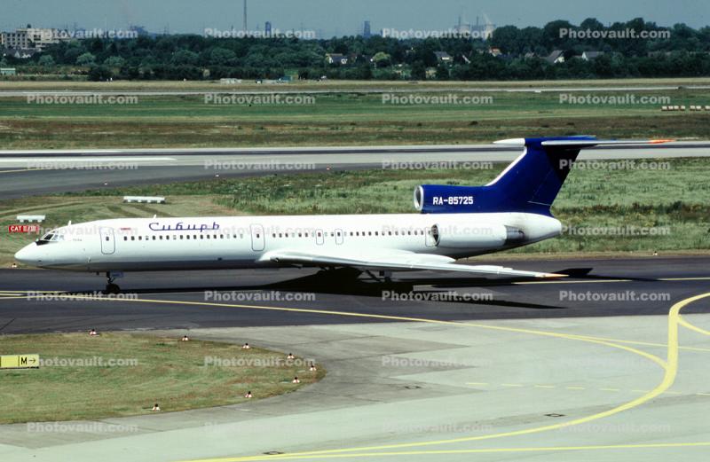 RA-85725, Tupolev Tu-154M, Sibir Airlines