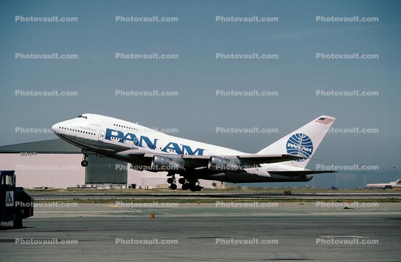 N529PA, Boeing 747SP, Taking-off