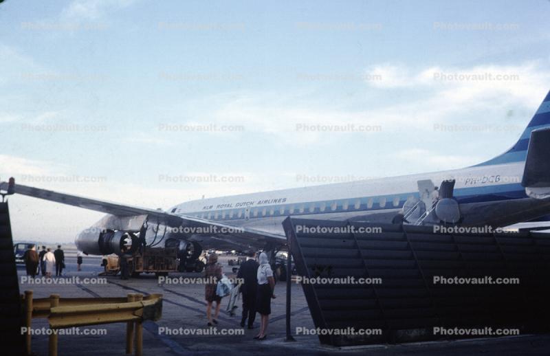 PH-DCB, DC-8-33