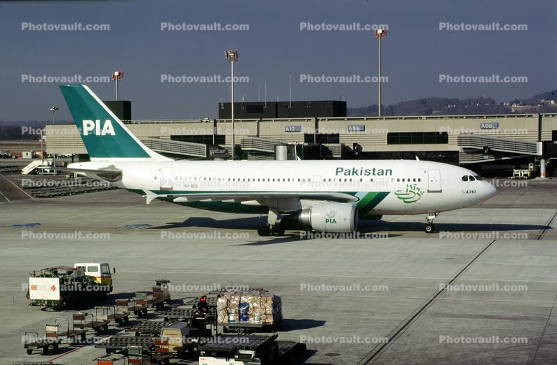 AP-BEQ, Pakistan, Airbus A310-308, CF6-80C2A8, CF6