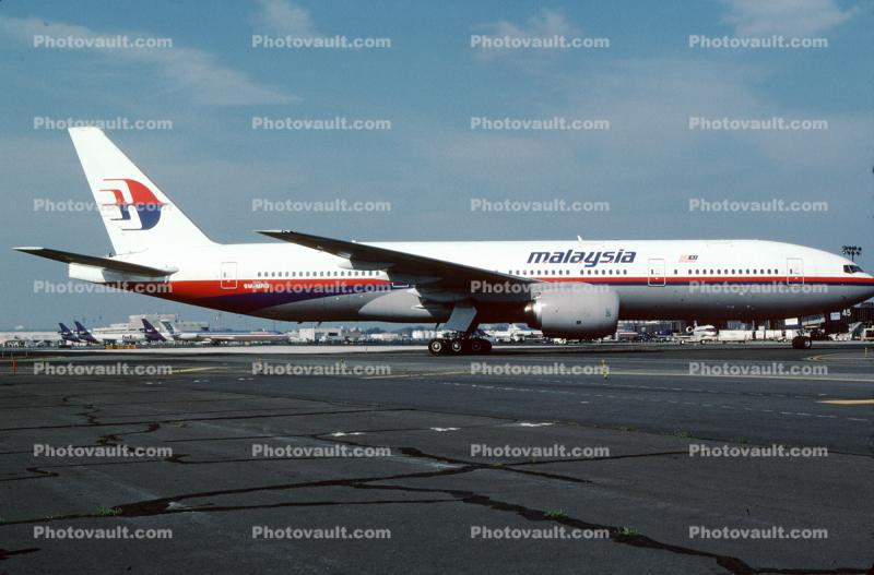 9M-MRG, Boeing 777-2H6ER