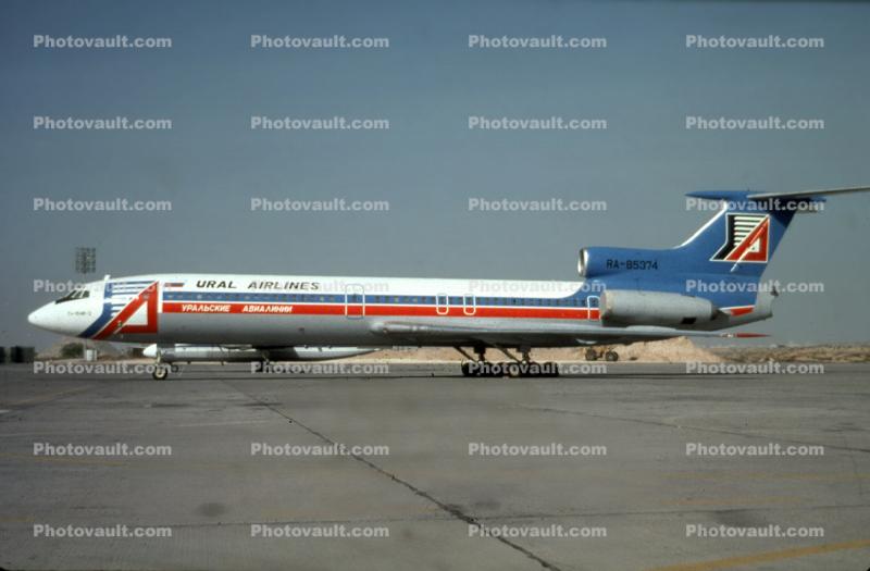      RA-85374, Ural Airlines 