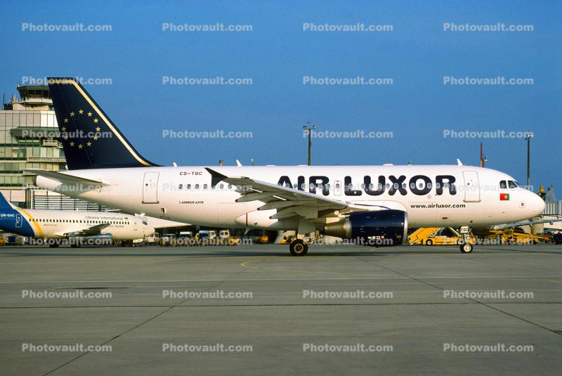 S-TQC, Air Luxor, 319-112, Airbus A319 series