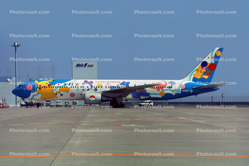 JA8357, Pocket Monsters, Boeing 767-381, All Nippon Airways