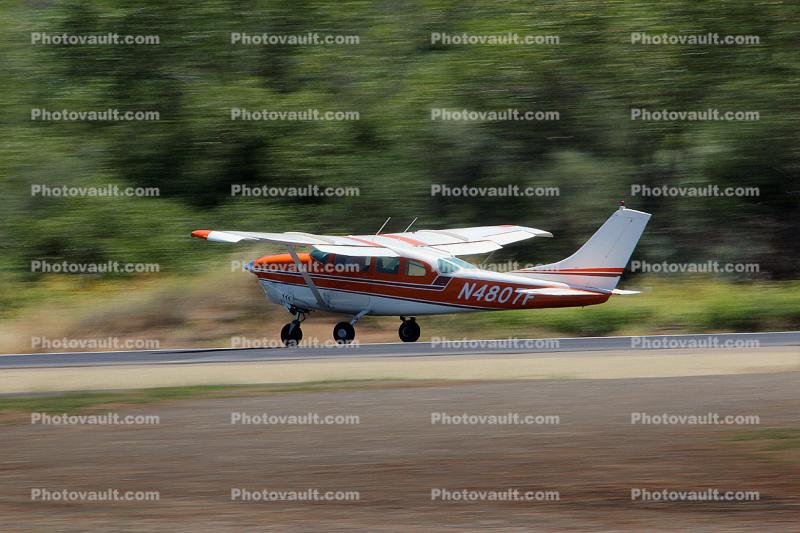 N4807F, Cessna TU206A, Cloverdale Municipal Airport, Sonoma County, California