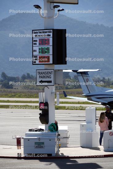 Avgas, Fueling Station