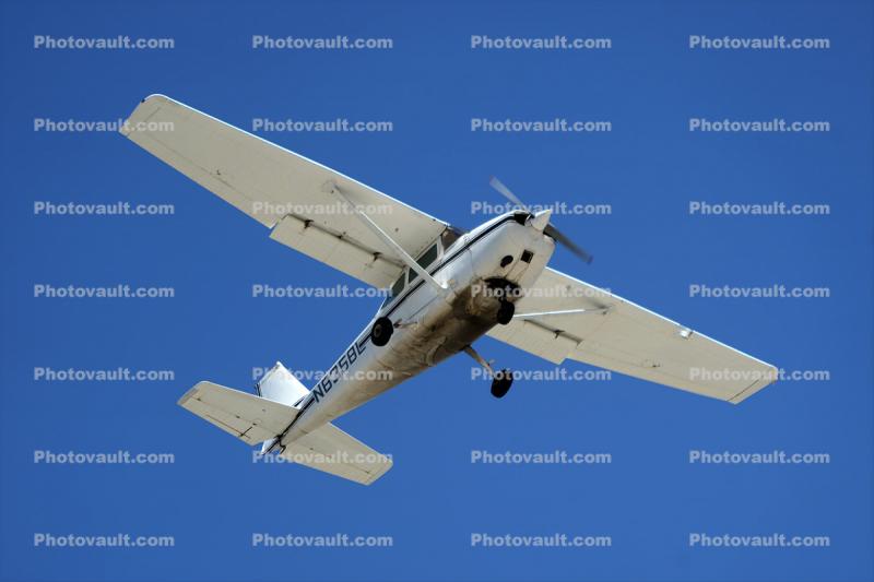 N8358L, C172, Cessna 172I Skyhawk