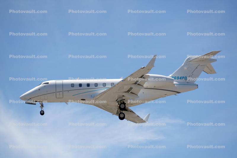 2009 Bombardier BD-100-1A10, N694PD, Challenger 300