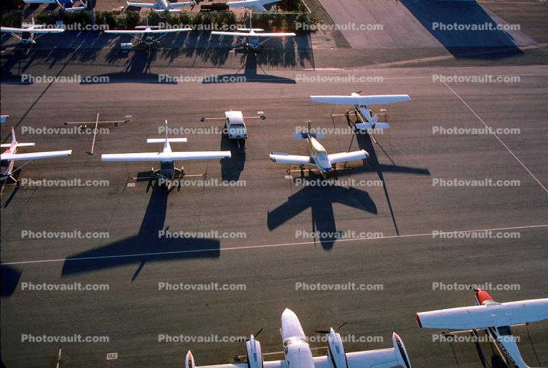 Genav Aircraft, San Jose International Airport, January 1985