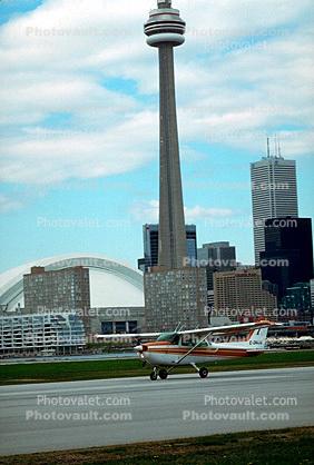 CN-Tower, Canadian National Tower, landmark, C-GNLU, Cessna 172N Skyhawk 100