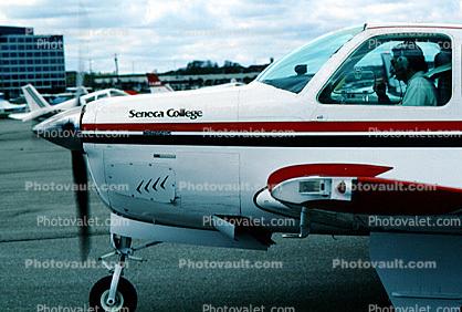 C-GSCZ, Beechcraft F33A Bonanza