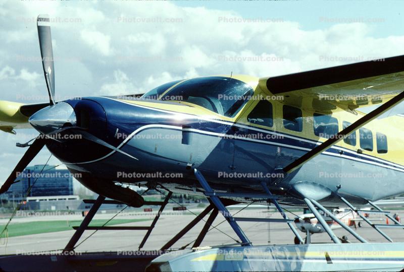 C-FMKP, Cessna 208 Caravan I, Toronto - Buttonville Municipal (YKZ / CYKZ), PT6A