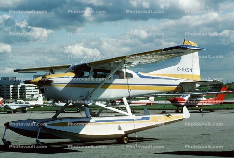 C-GXSN, Cessna A185F