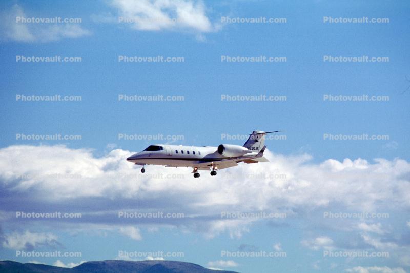 N620JF, Learjet-60, clouds, Learjet 60