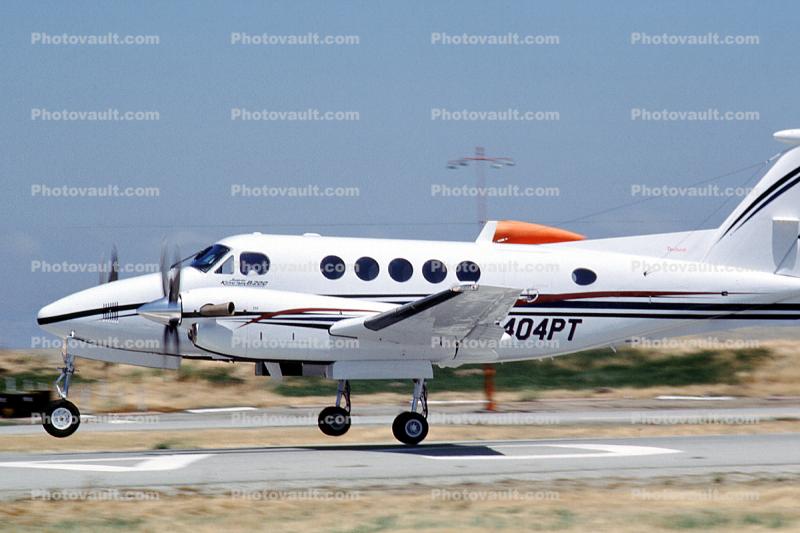N404PT, Raytheon Aircraft Company B200