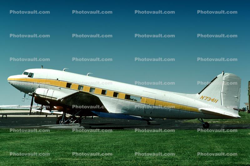 N734H, Douglas DC-3