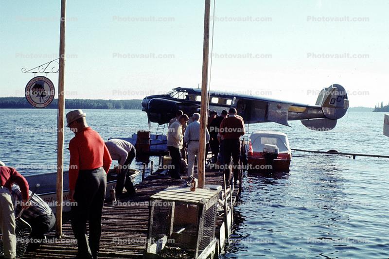 Beech 18, NOTO, Northern Ontario Tourist Outfitters Association, Docks, OCA, Ontario Central Airlines, Nungesser Lake Lodge Ontario, July 1967, 1960s