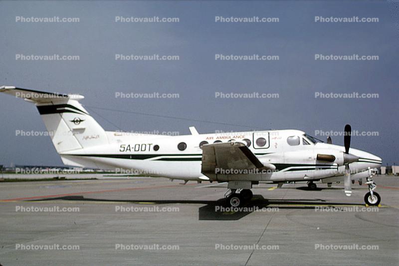 5A-DDT, Beech 200C Super King Air, Air Ambulance