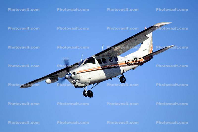N900BC, Cessna P210N, P-210