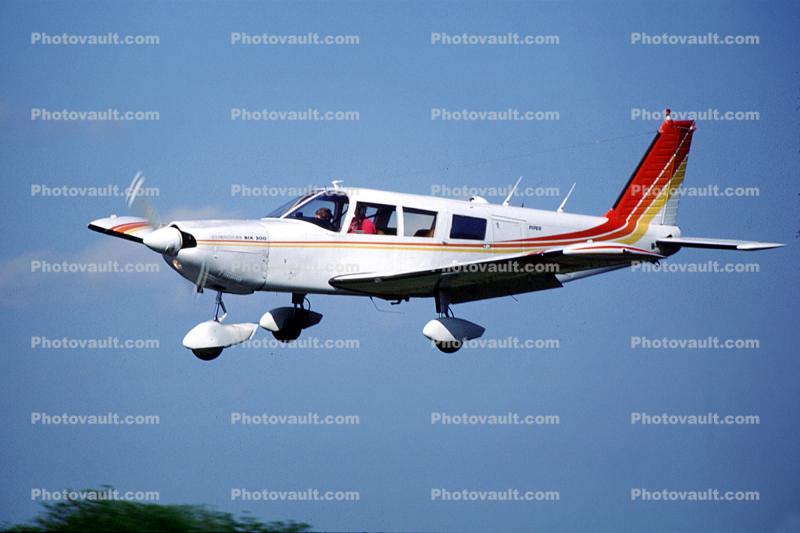 Piper Cherokee Six 200