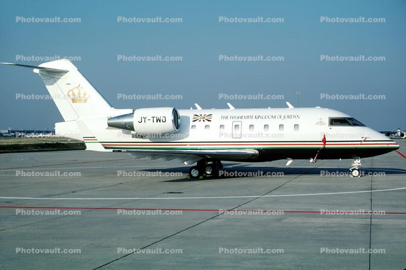 JY-TWO, Bombardier Challenger 604