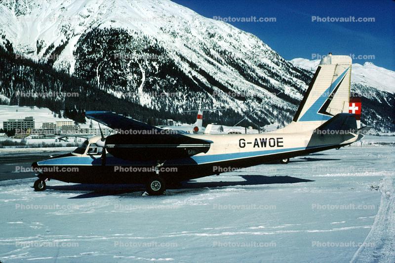 G-AWOE, Aero Commander Inc AERO COMMANDER 680E