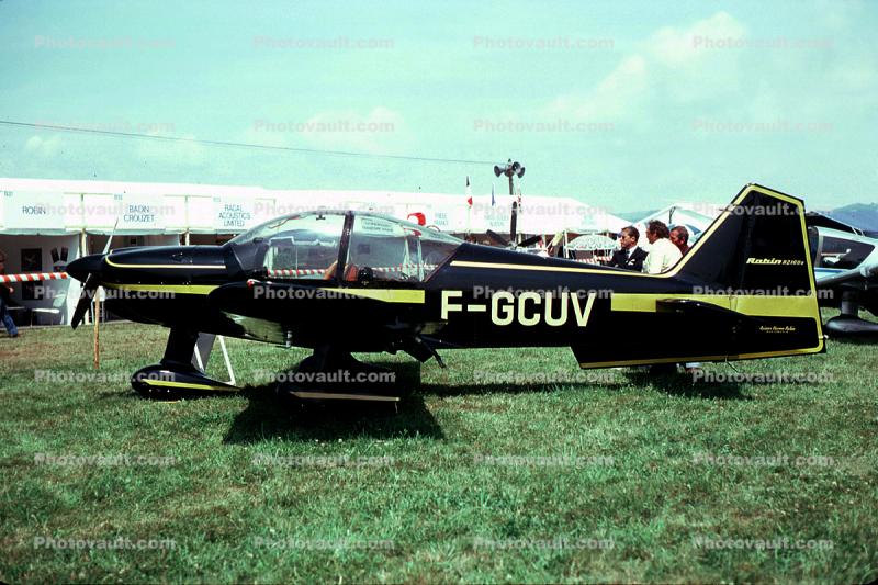 F-GCUV, Robin R-2160D, Robin HR.200, single-engine two-seat light touring aircraft, Avions Pierre Robin