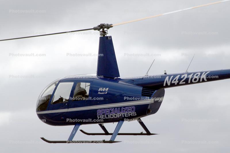 Robinson Helicopter Company R44 II, N4218K