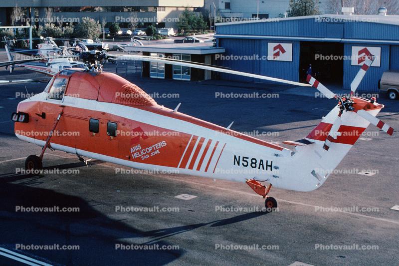 Sikorsky S-58T, N58AH), Aris Helicopters