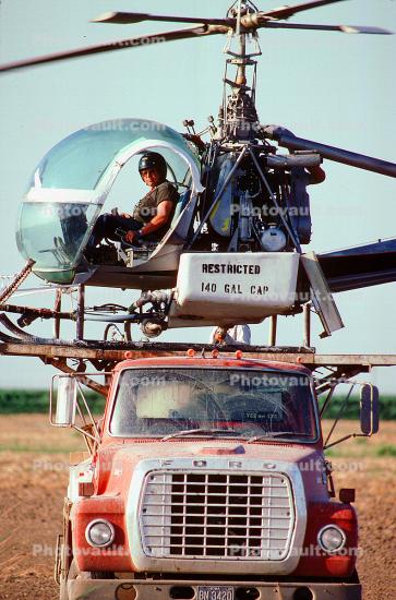 Crop Dusting, Aerial Spraying, Pesticide, Hiller UH-12, Central Valley