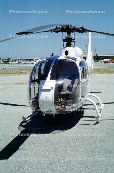 N401S, Aerospatiale SA-341G Gazelle, windshield