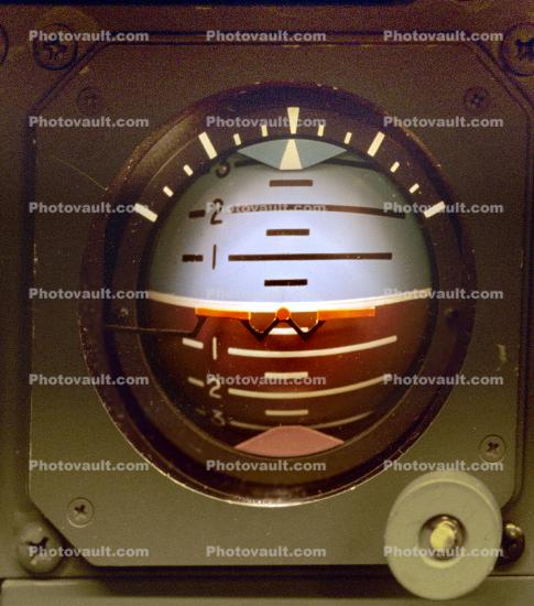 Artificial Horizon, Dash-8 Cockpit, de Havilland Canada Dash-8, instruments, dials