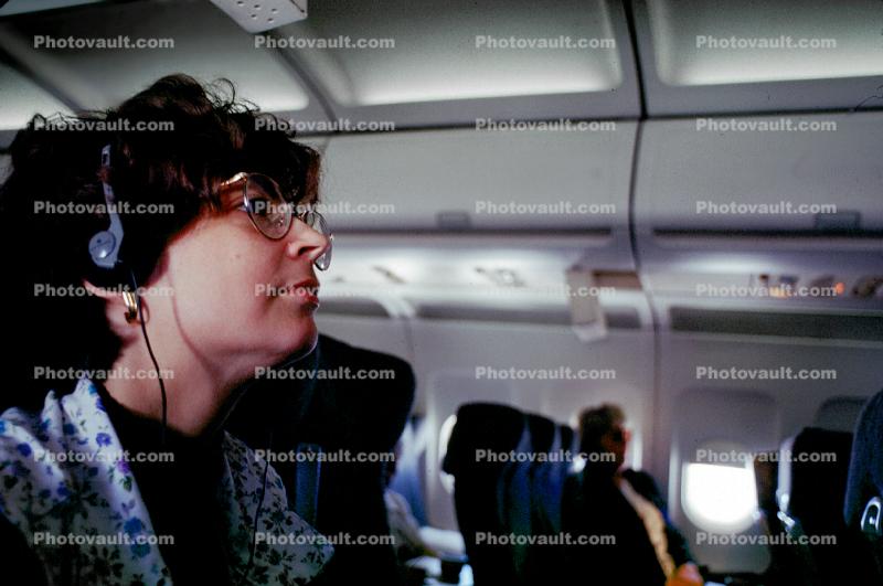 Airbus A320 series, Passenger on headphones