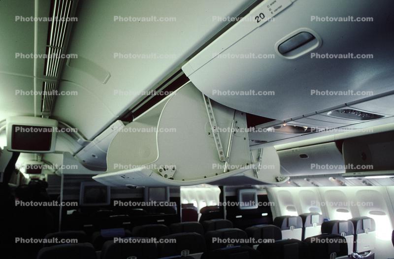 Luggage Rack, Overhead Bins, Boeing 777