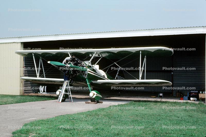 Hangar, N15SD, Boeing Stearman, Carbondale Illinois, October 1979, 1970s