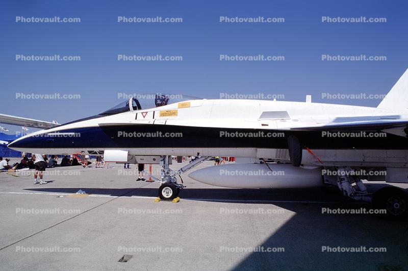 NASA, McDonnell Douglas F-18 Hornet