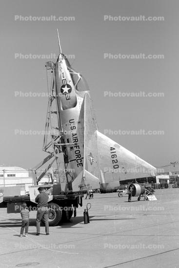 Ryan, X-13A Vertijet, 41620, VTOL, milestone of flight, 1950s