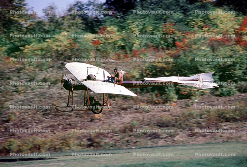 1910 Deperdussin monoplane landing, Airborne, Flight, Flying 