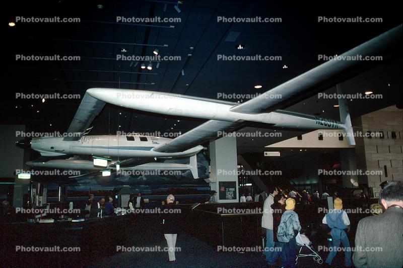 N269VA, Rutan Voyager, first unrefueled nonstop global circumnavigation
