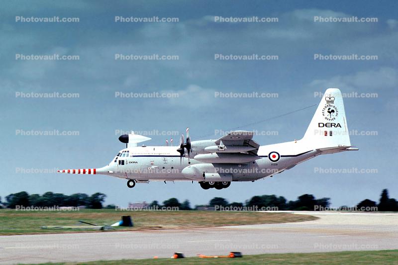 XV208, Snoopy DERA, Lockheed C-130K Hercules W2, Weather Herc, landing, DERA Meteorological Research Flight, milestone of flight