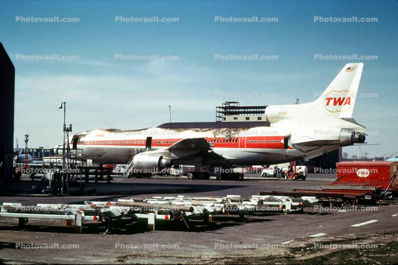 N11002, Aborted Take-off at JFK, July 30 1992, TWA Flight 843, Lockheed L-1011, RB211-22B, RB211