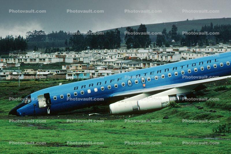 N1804, Douglas DC-8-62, Quito, April 23 1968