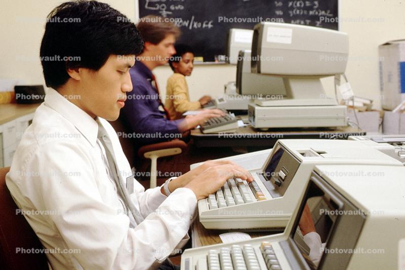 Hands on Keyboard, Hewlett Packard HP-85 Desktop Computer, 80 Series, 18 October 1982, 1980s